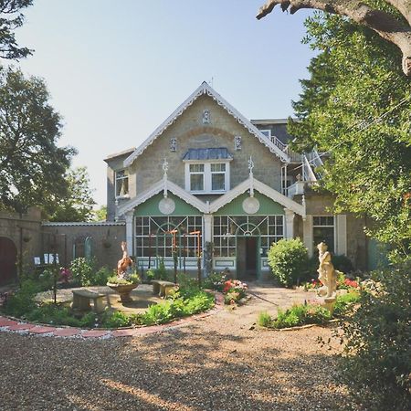 Enchanted Manor Niton Exterior photo