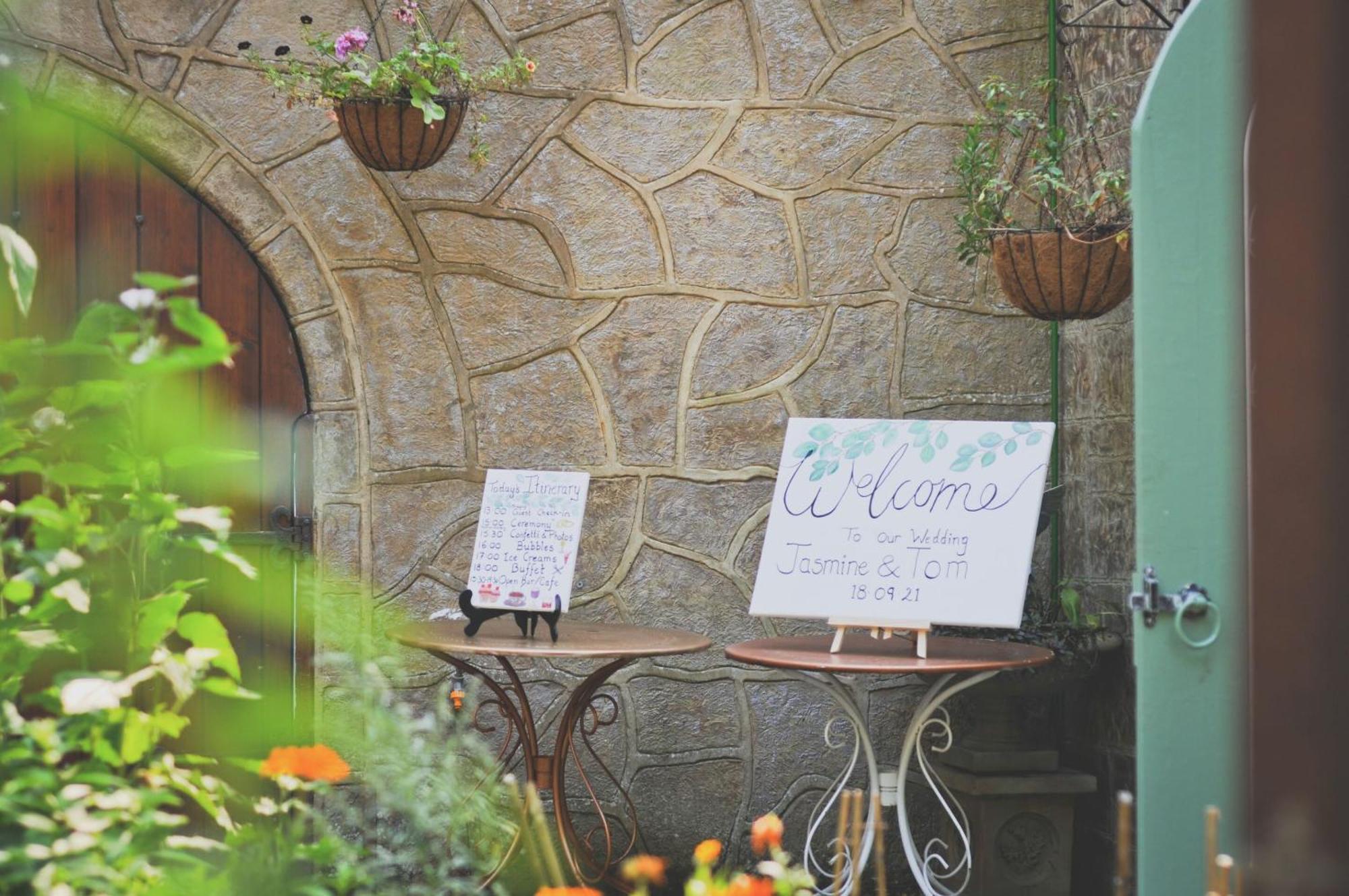 Enchanted Manor Niton Exterior photo